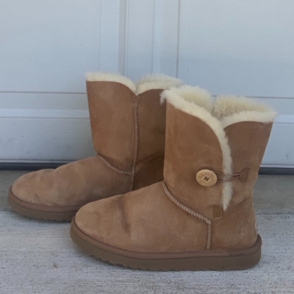 Bailey Button Ugg Boot! - image 2